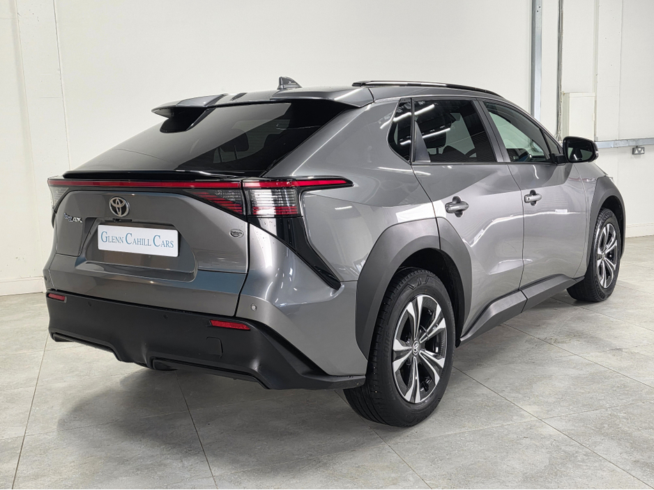 2024 Toyota bZ4X - image 6