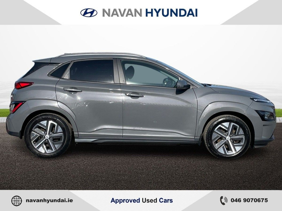 2023 Hyundai Kona - image 9
