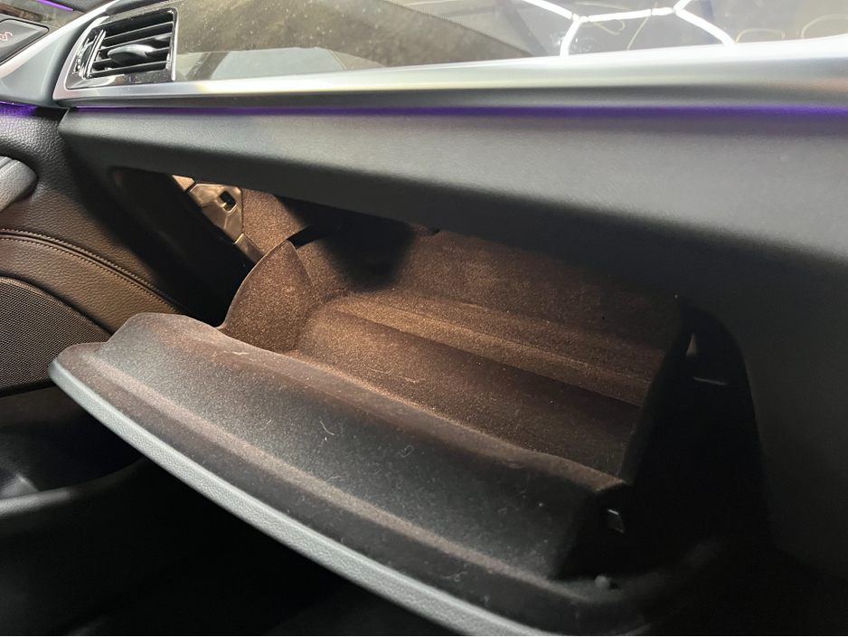 2018 BMW 5 Series - image 20