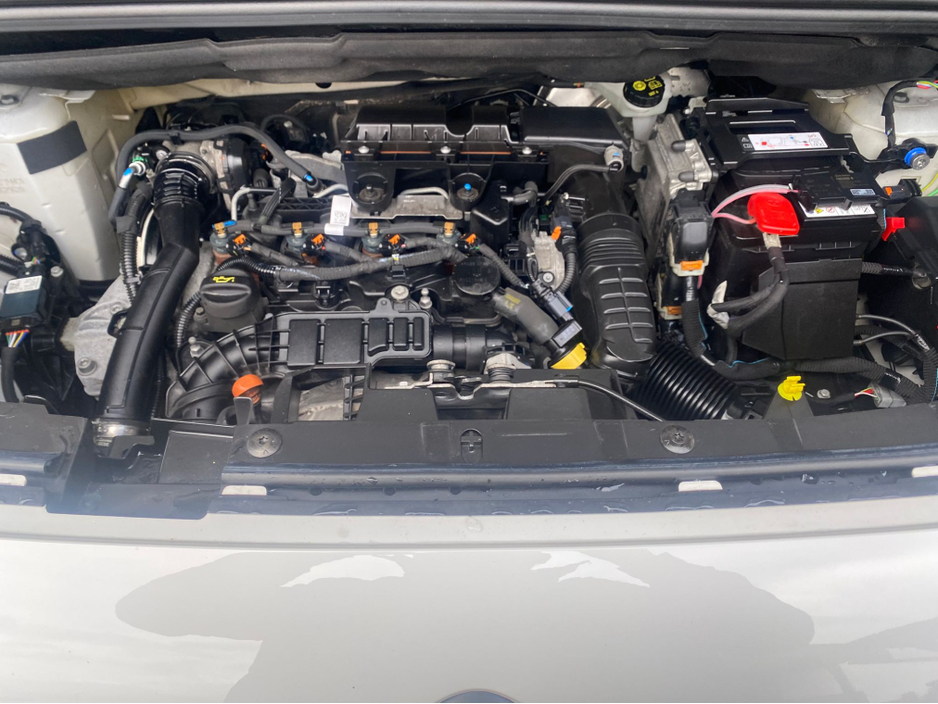 2021 Citroen Berlingo - image 14