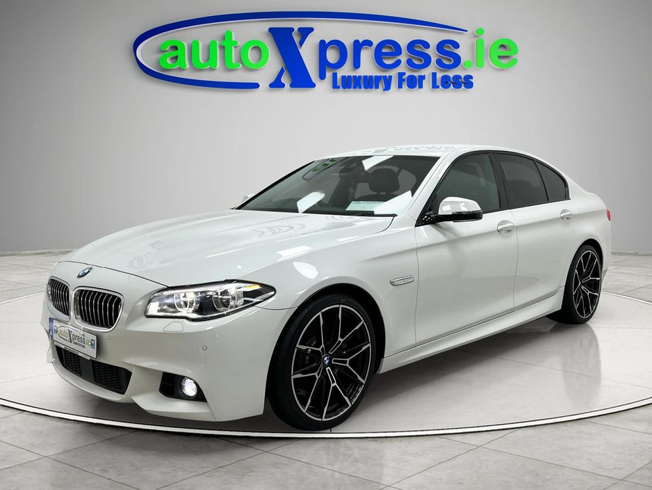 2016 BMW 5 Series - image 15