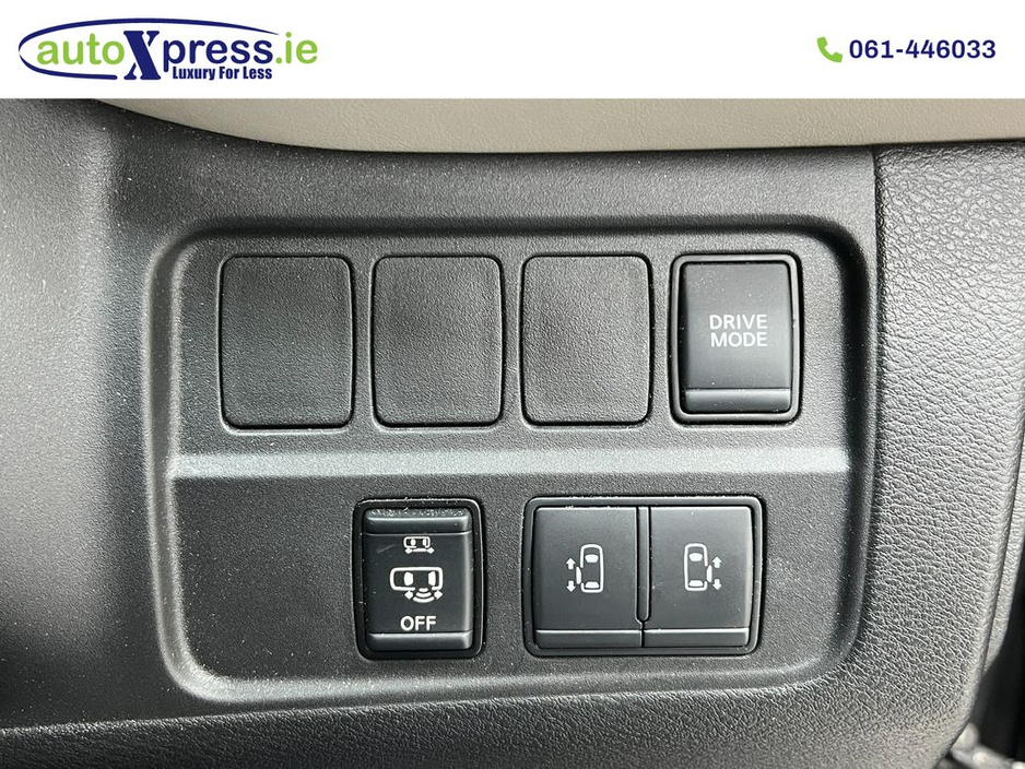 2020 Nissan Serena - image 20