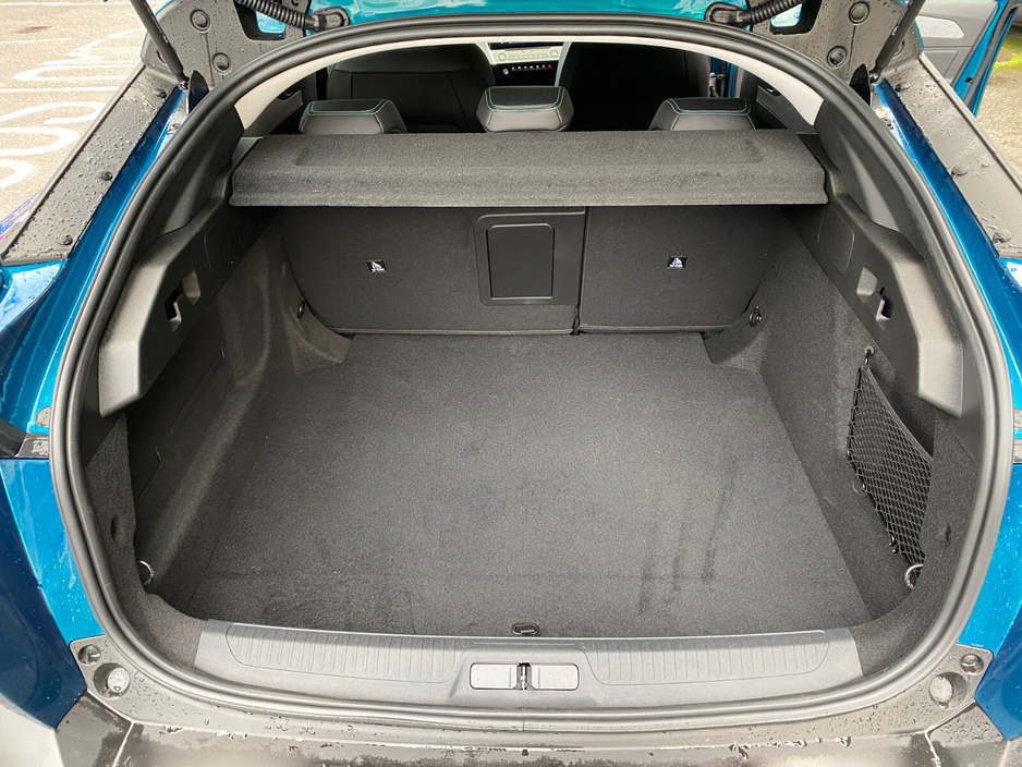 2026 Peugeot 408 MHEV 145BHP e-DCS6 Allure Auto