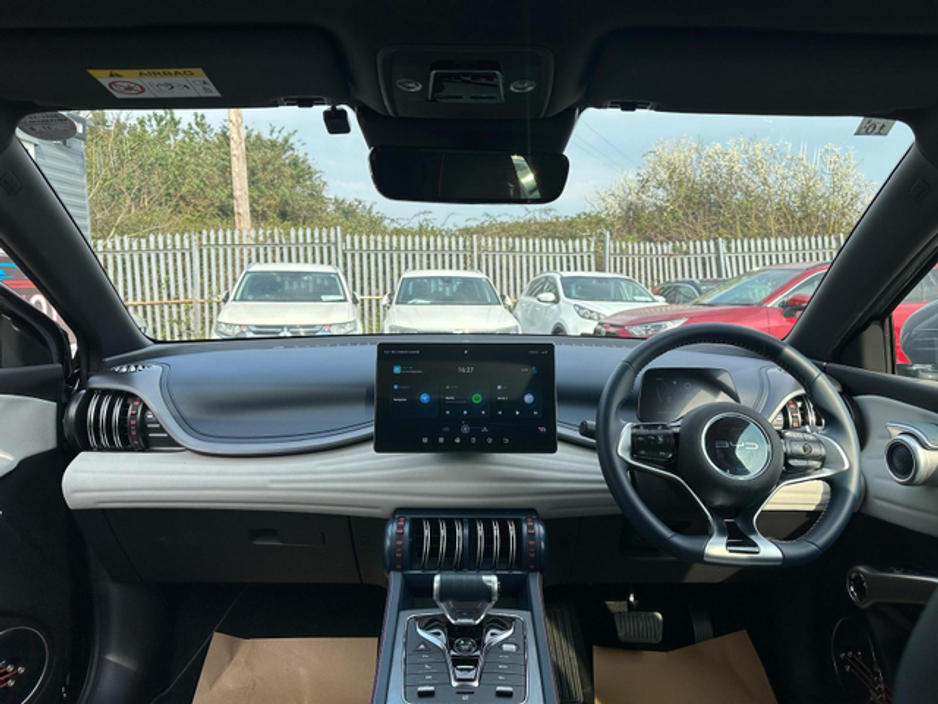 2023 BYD ATTO 3 - image 17