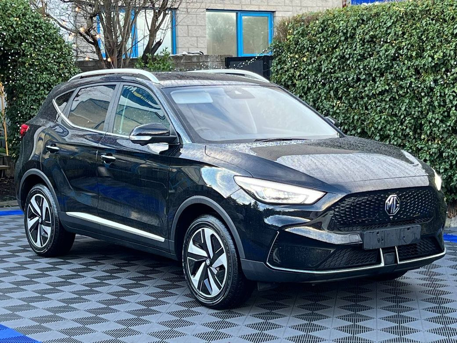 2024 MG ZS TROPHY CONNECT EV // AS NEW CAR // 3, 000 MILES // ADAPTIVE CRUISE CONTROL // DIGITAL CLUSTER €22,900