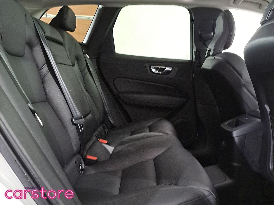 2021 Volvo XC60 PHEV T6 (340hp) Inscription Exp AWD €42,890