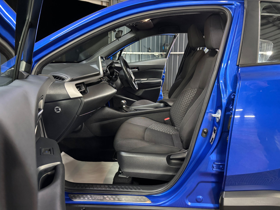 2021 Toyota C-HR - image 17