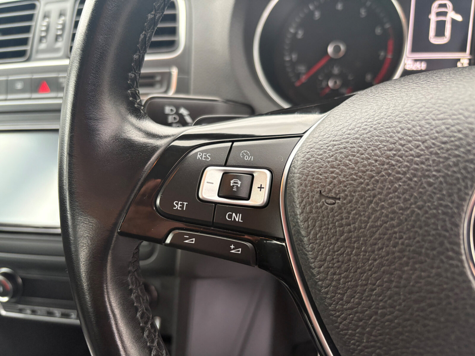 2016 Volkswagen Polo  €12,490