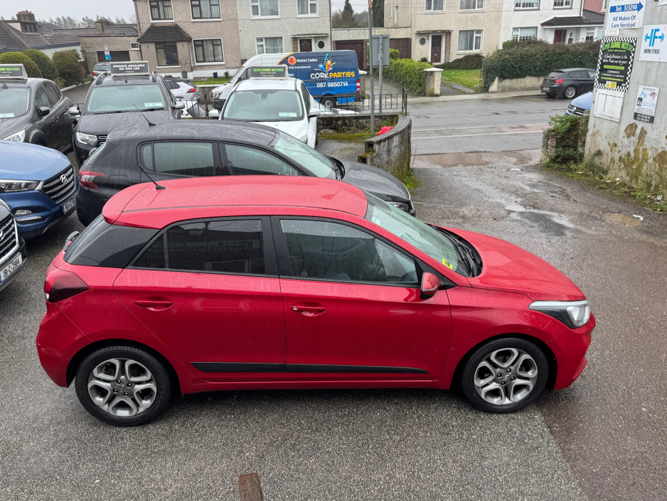 2020 Hyundai i20 - image 12