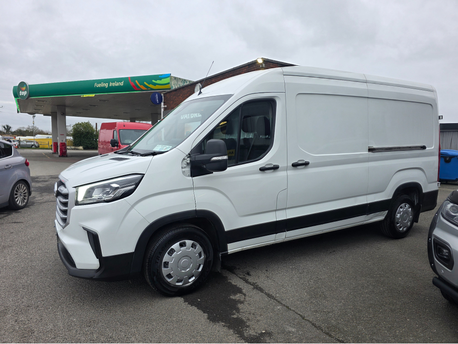 2022 Maxus Deliver 9 PV LH FWD BASE 4DR €5,500