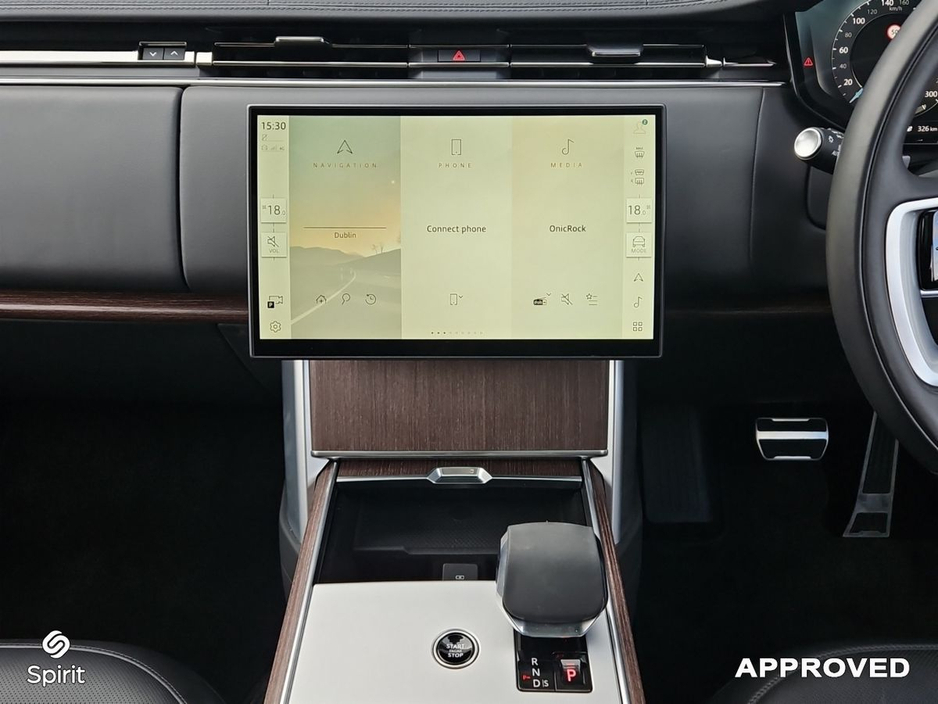 2025 Land Rover Range Rover - image 11