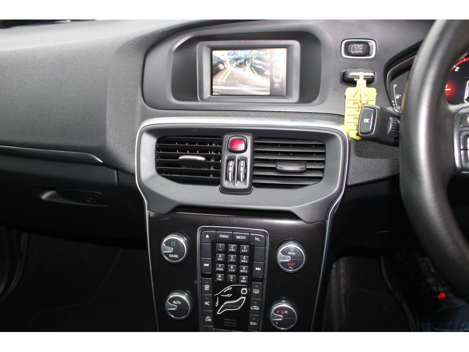 2016 Volvo V40 D2 MOMENTUM ED GT 5DR AUTOMATIC €13,300