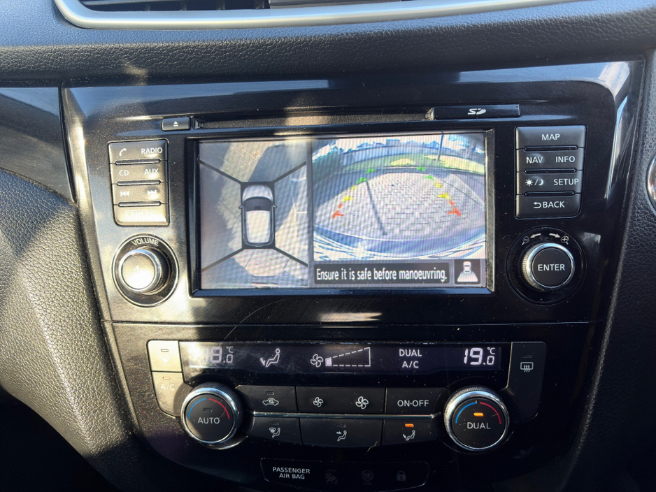 2015 Nissan Qashqai - image 9