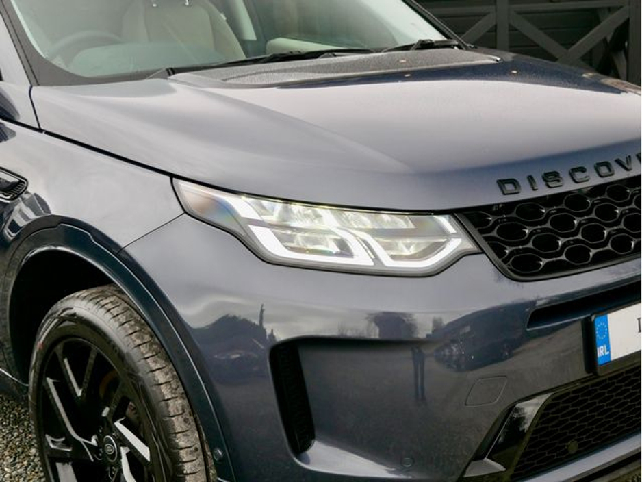 2024 Land Rover Discovery Sport - image 8