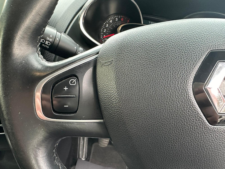 2019 Renault Clio - image 23