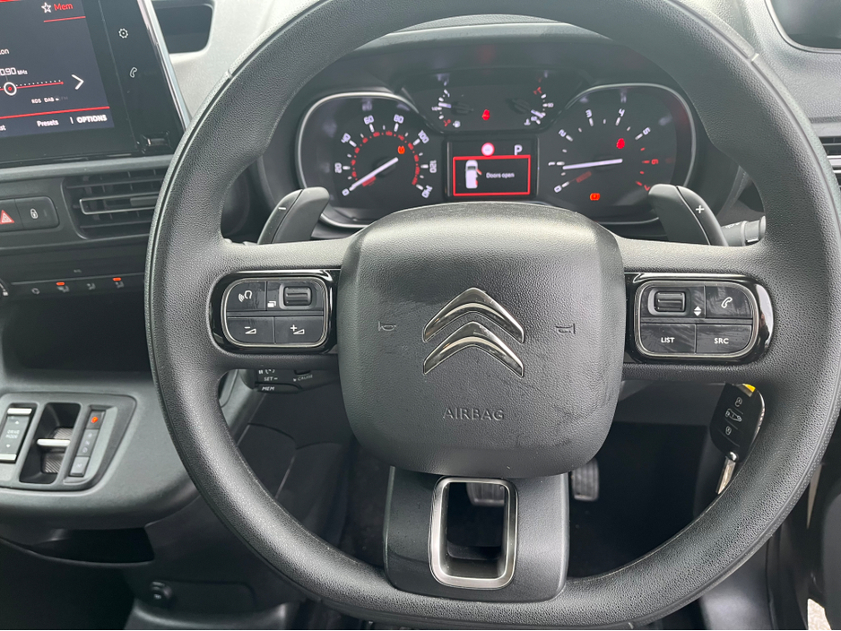 2024 Citroen Berlingo - image 16