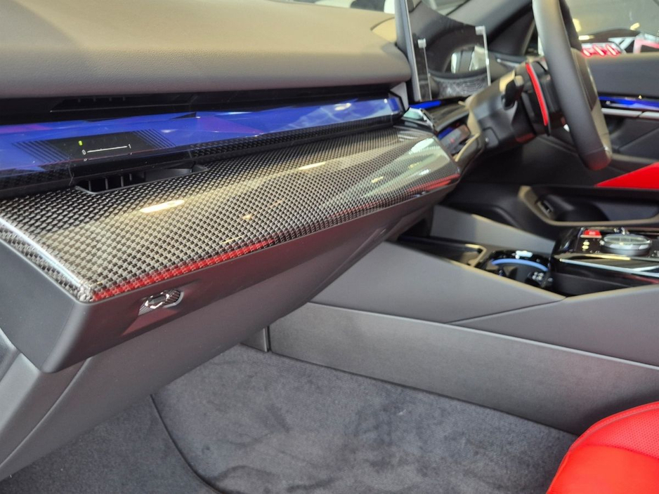 2026 BMW M5 - image 5