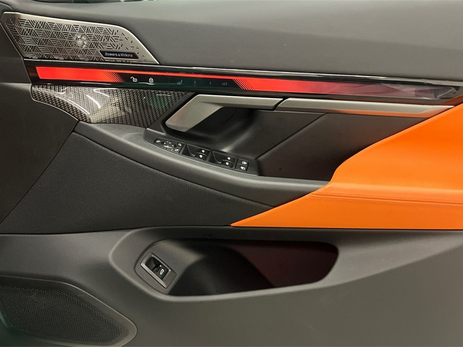 2025 BMW M5 G90 M5 Saloon