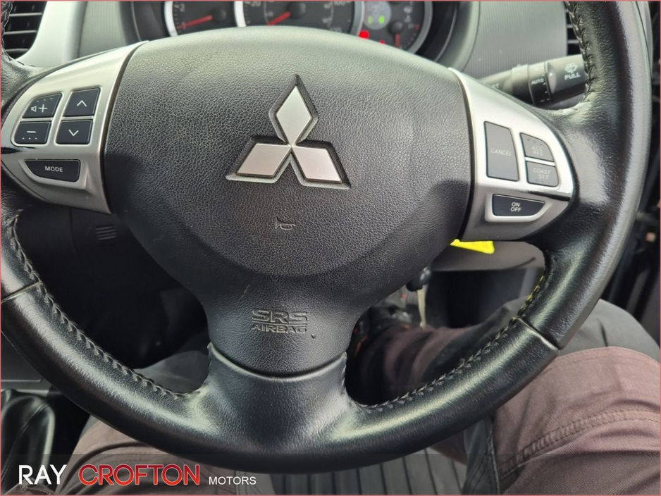 2015 Mitsubishi L200 L200 DID BARBARIAN LB D/C 4WD