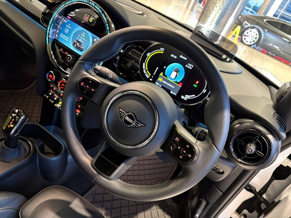 2024 MINI Hatch LEVEL 3 COOPER S=PAN ROOF//LOW MILES//AS NEW=FULL MINI SERVICE HISTORY=TAILORED FINANCE PACKAGES AVAILABLE=TRADE IN’S WELCOME €25,995