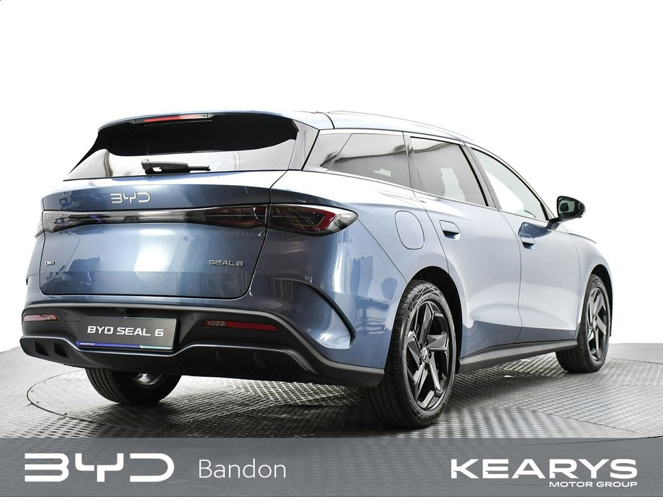 2026 BYD Seal 6 - image 3