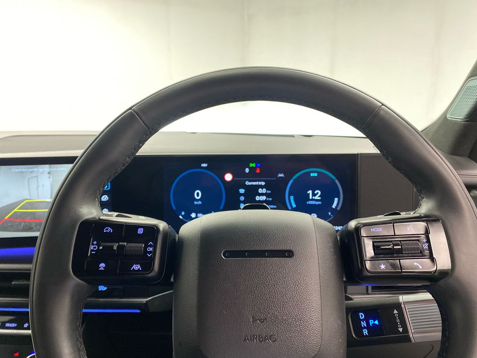 2025 Hyundai Santa Fe - image 23