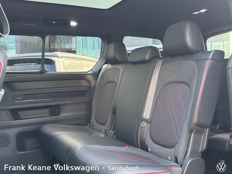 2025 Volkswagen ID.Buzz - image 7