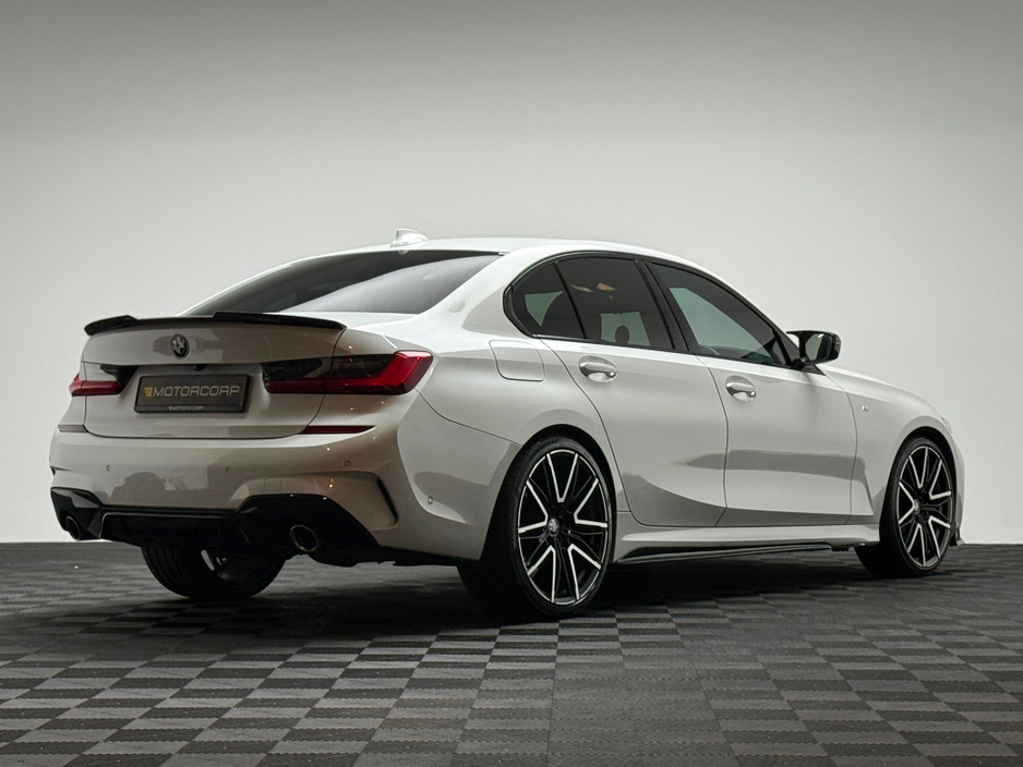 2019 BMW 3 Series 320D M SPORT €27,990