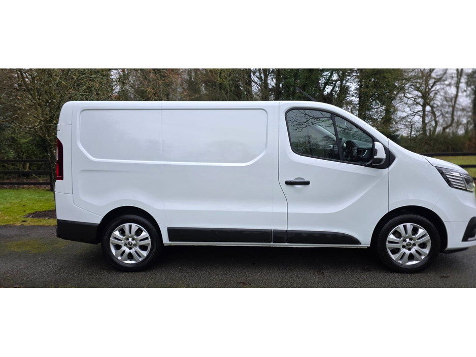 2023 Renault Trafic  €19,995