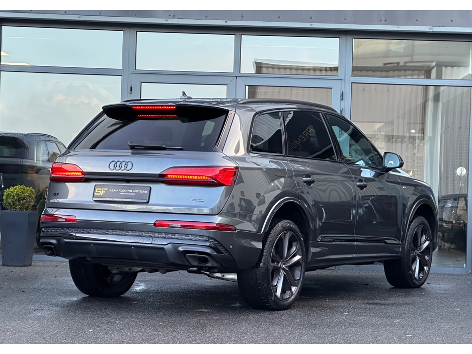 2025 Audi Q7 - image 18