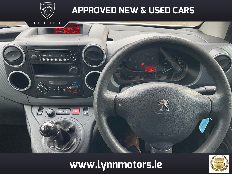 2017 Peugeot Partner - image 9