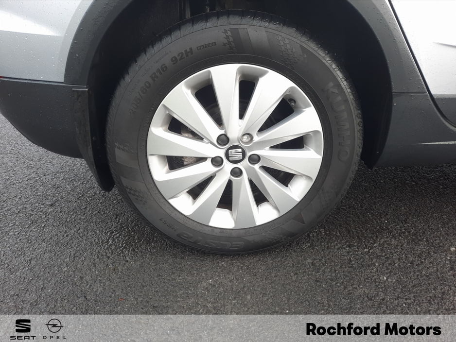 2021 SEAT Arona - image 6