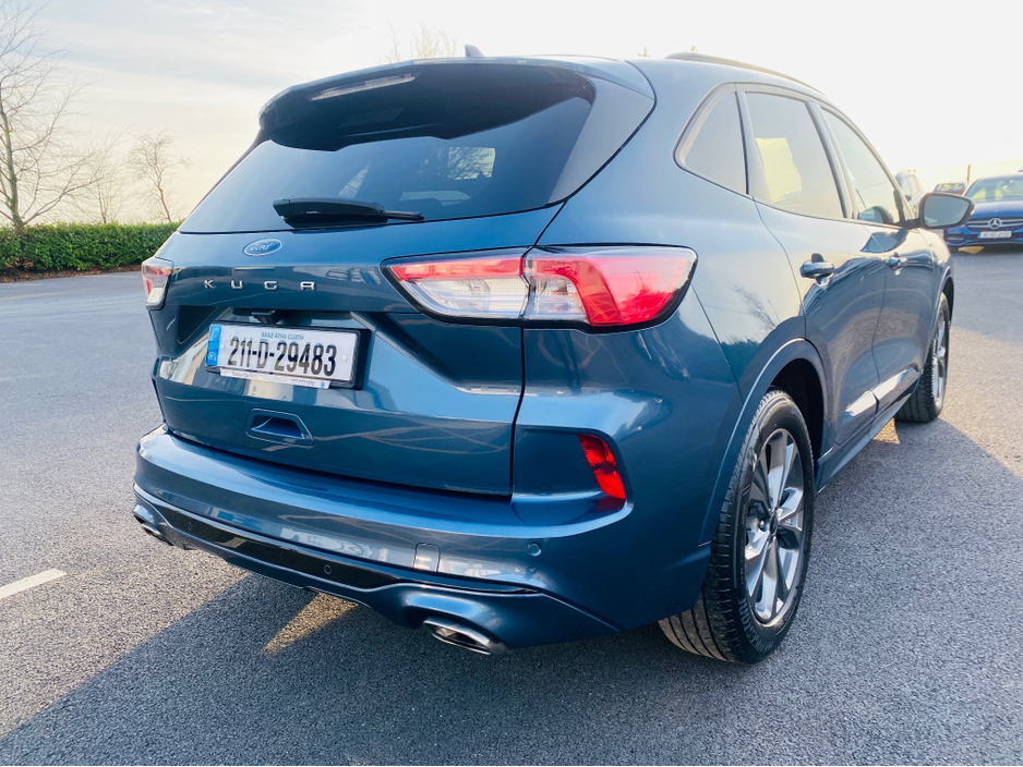 2021 Ford Kuga - image 6
