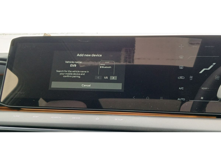 2026 Kia EV9 - image 18