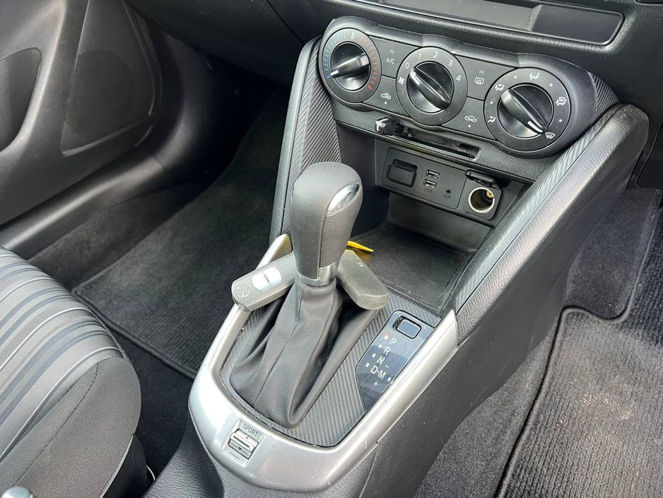 2017 Mazda Demio 1.3 SKYACTIV // SERVICE HISTORY // AIR CONDITIONING // 15" ALLOYS €11,900