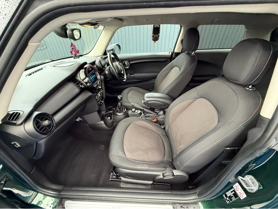 2018 MINI Cooper 1.5 PETROL - MANUAL - 12M WARRANTY - CAR:  1668 €12,950