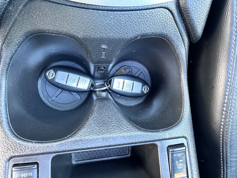 2017 Nissan X-Trail - image 28