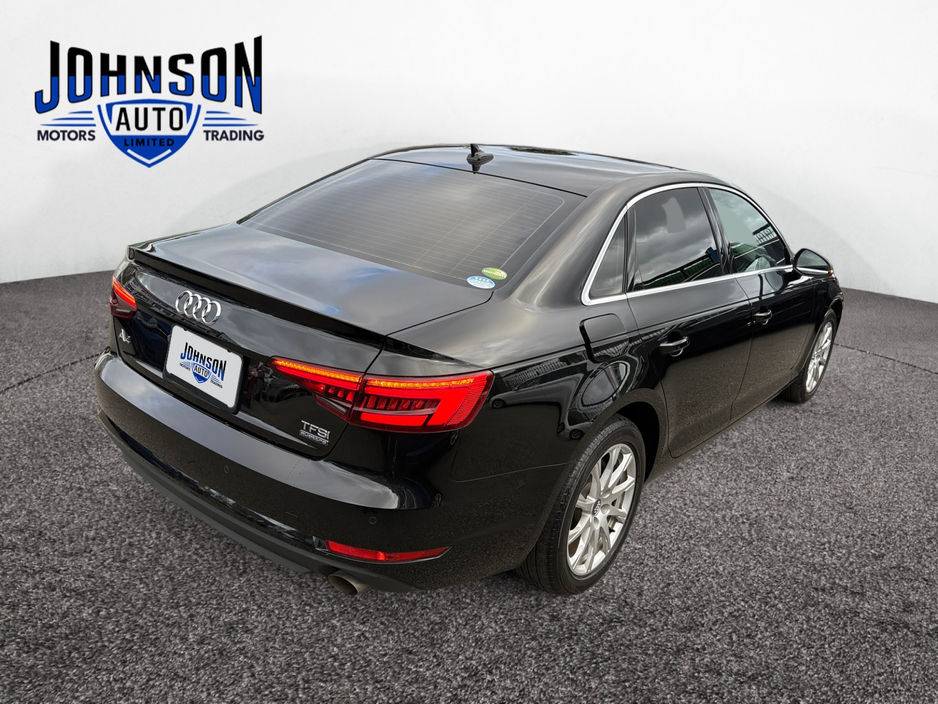 2017 Audi A4 - image 7