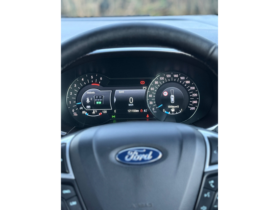 2021 Ford Galaxy - image 17