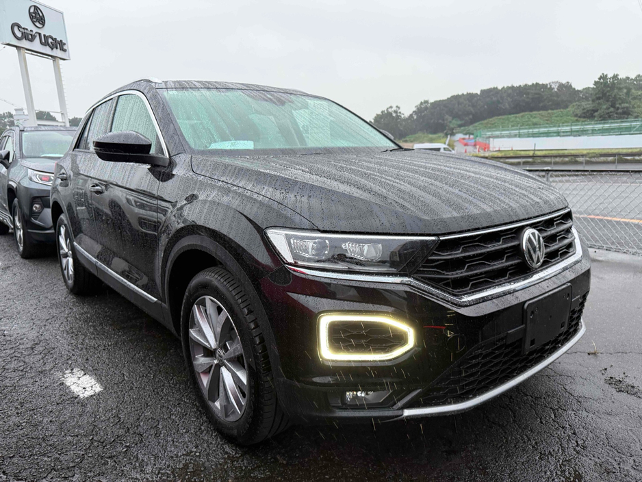 2020 Volkswagen T-Roc STYLE AUTOMATIC 2.0 DIESEL //LOW MILES//REVERSE CAMERA//ADAPTIVE CRUISE CONTROL//KEYLESS ENTRY//POWER TAILGATE// €24,950