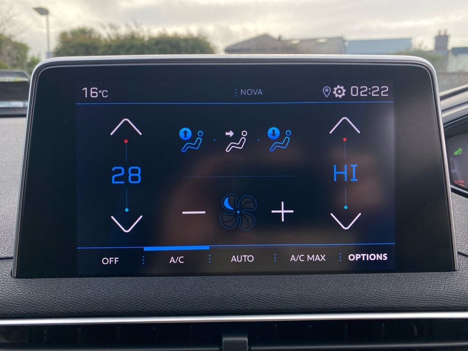 2019 Peugeot 3008 - image 21