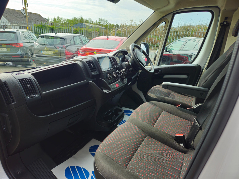 2023 Opel Movano - image 7