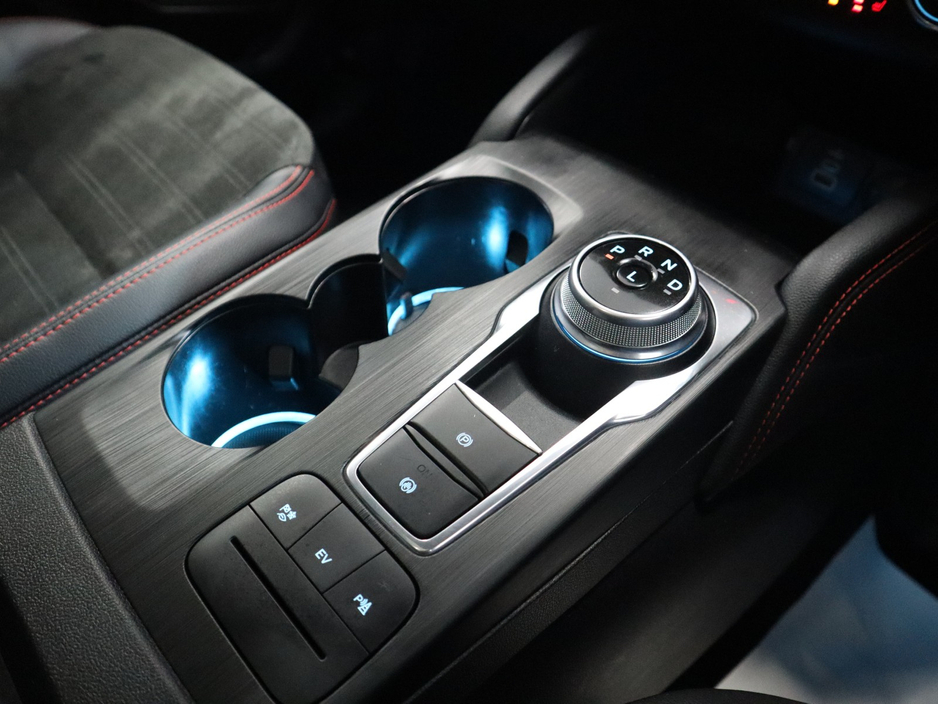 2023 Ford Kuga - image 27