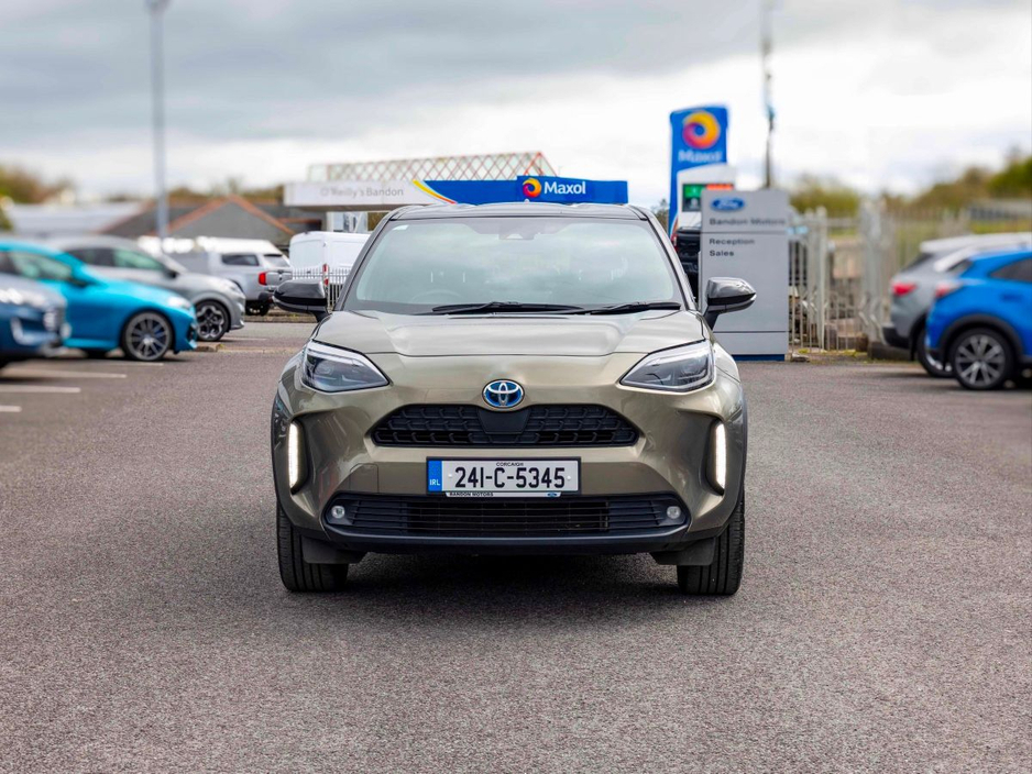 2024 Toyota Yaris Cross - image 10