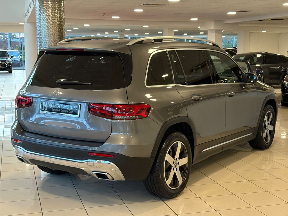 2022 Mercedes-Benz GLB - image 3