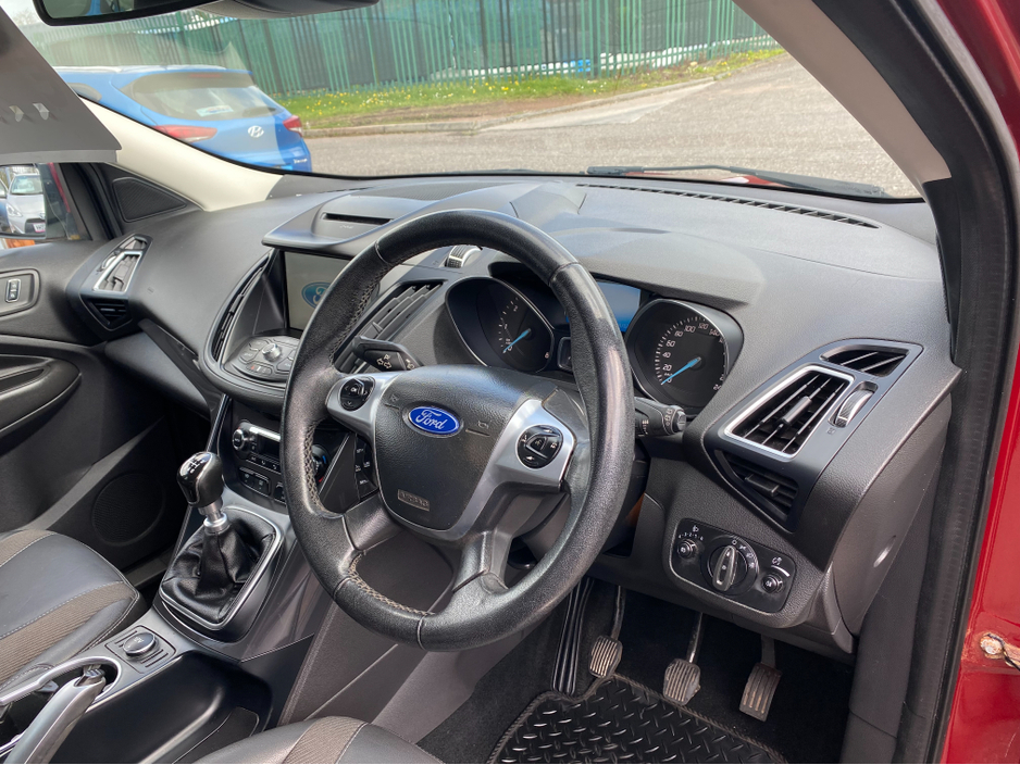 2016 Ford Kuga - image 14