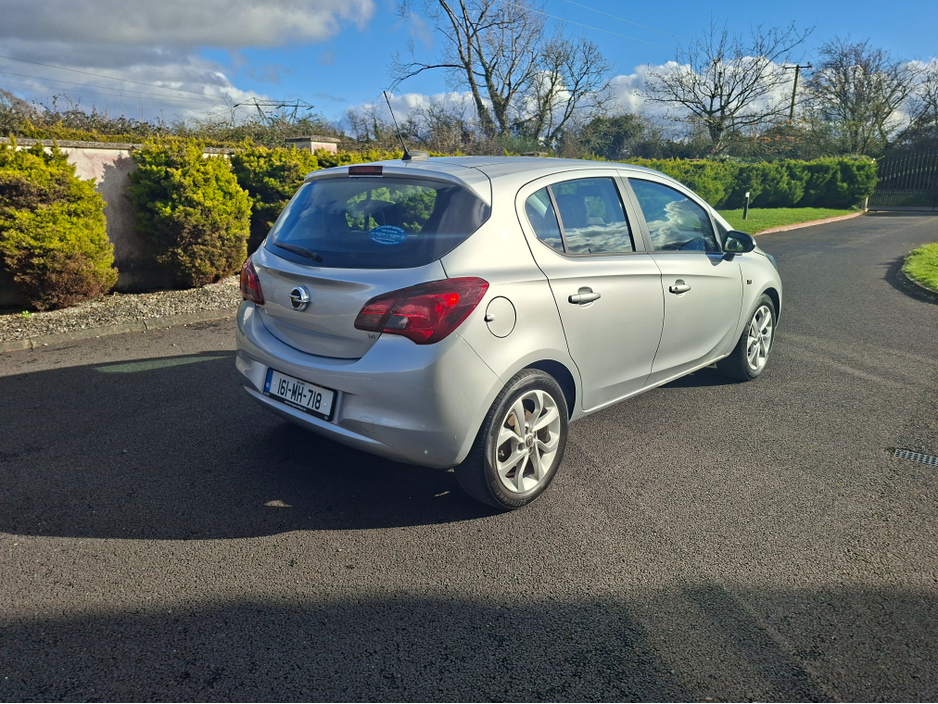 2016 Opel Corsa - image 7