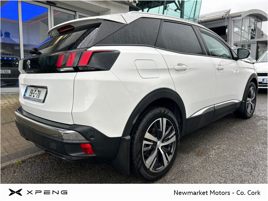 2019 Peugeot 3008 - image 6