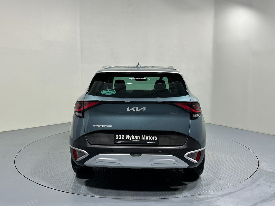2023 Kia Sportage - image 6