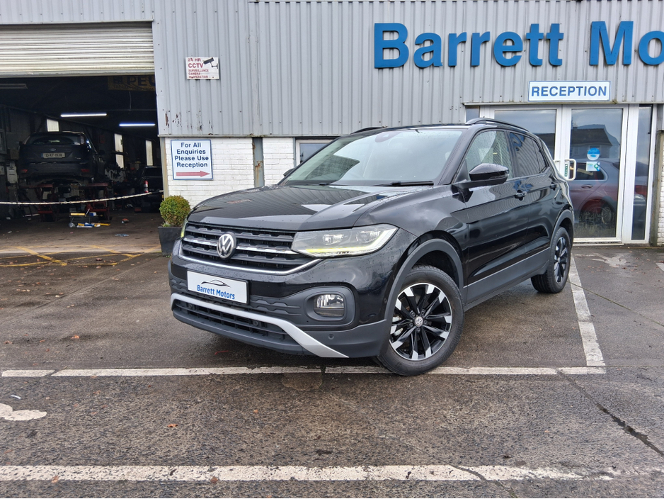 2020 Volkswagen T-Cross Life SPORT €18,995